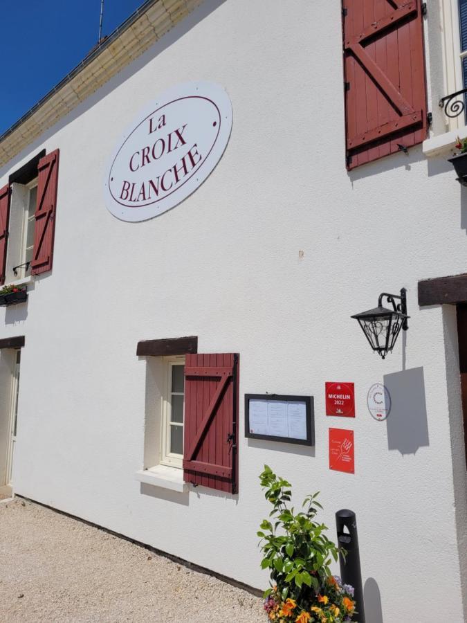 Apartamento Les Bords De Loire Veuves Exterior foto