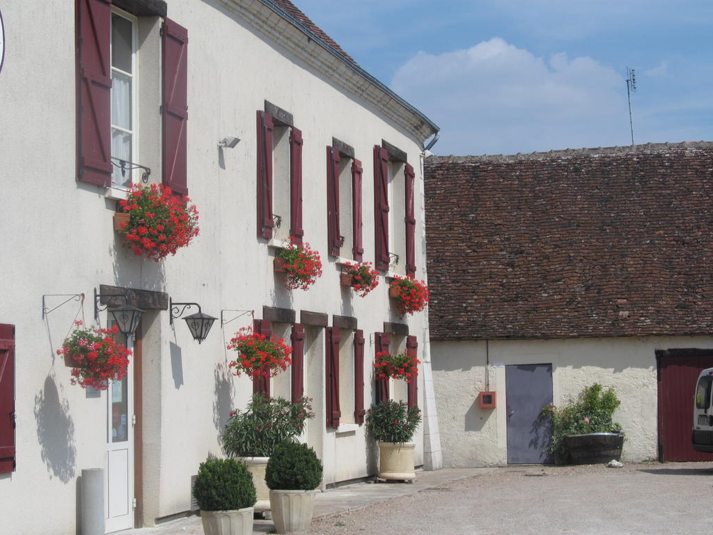 Apartamento Les Bords De Loire Veuves Habitación foto